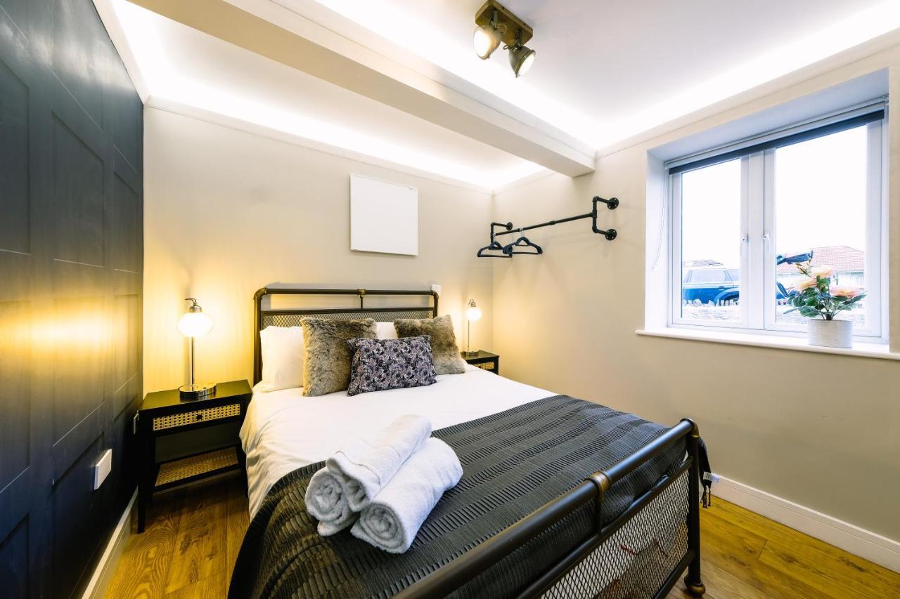 One Bedroom In Gloucester Road North *