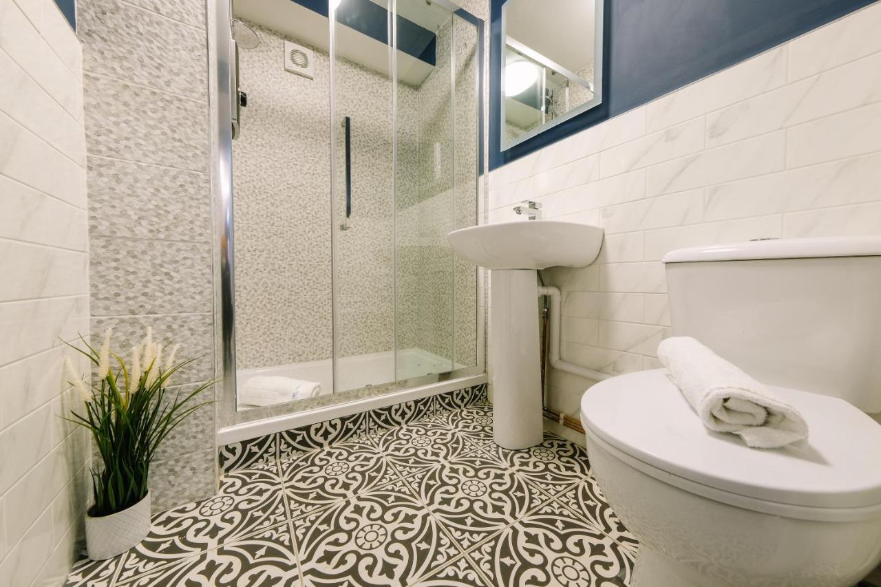 Brand New One Bedroom In A Fantastic Location Appartamento *