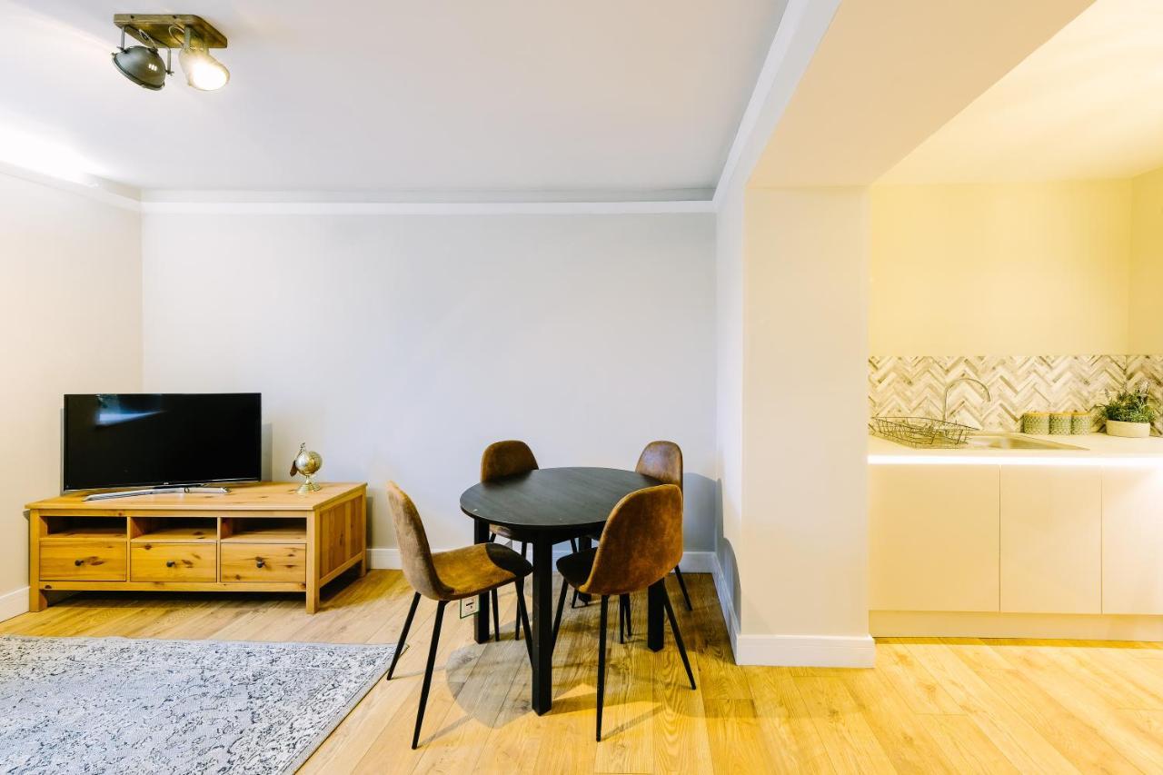 One Bedroom In Gloucester Road North Appartement